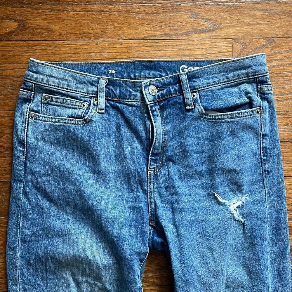 Gap Light Wash Distressed Jeans - Picture 2 of 7